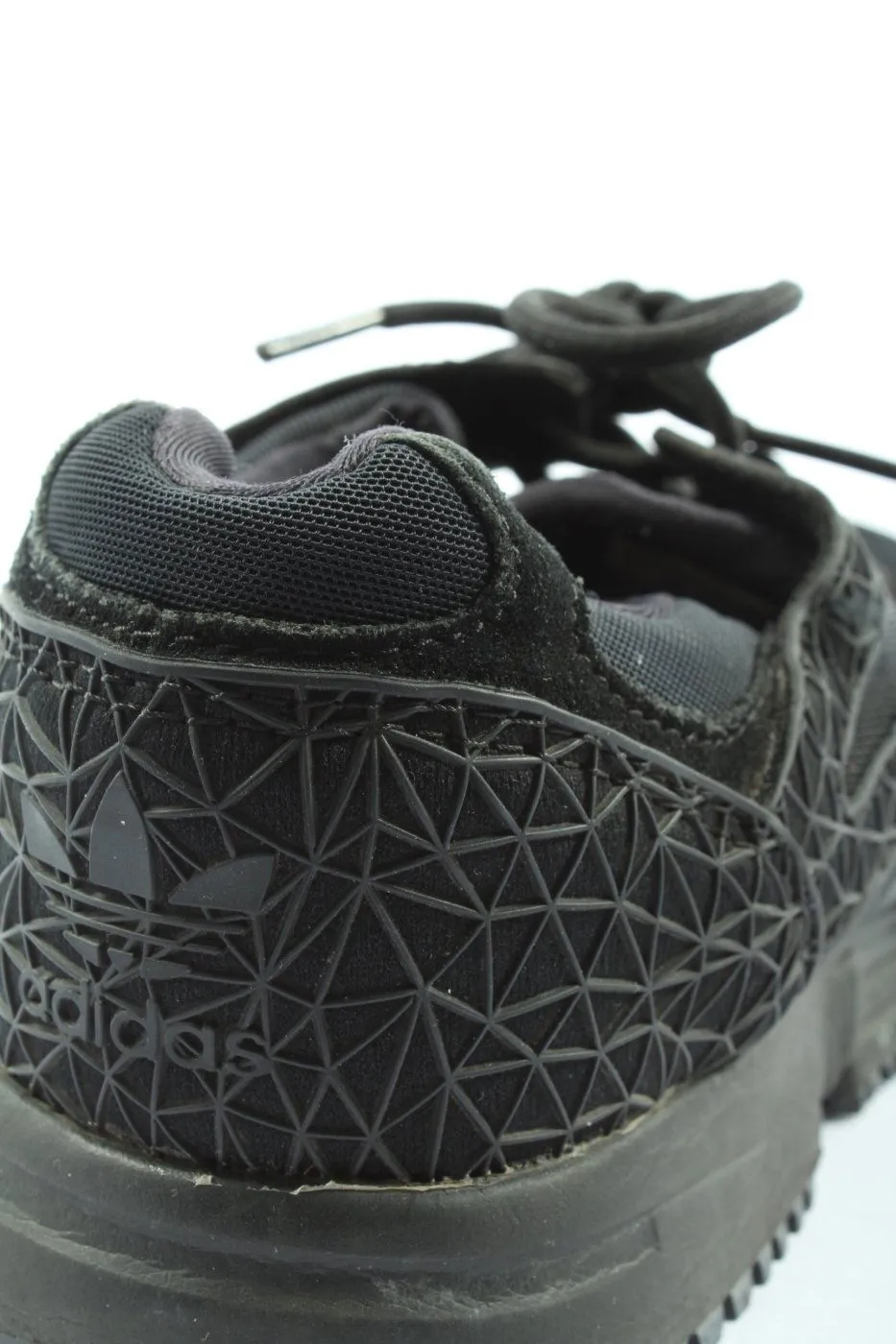 Adidas Basket à lacet noir style décontracté