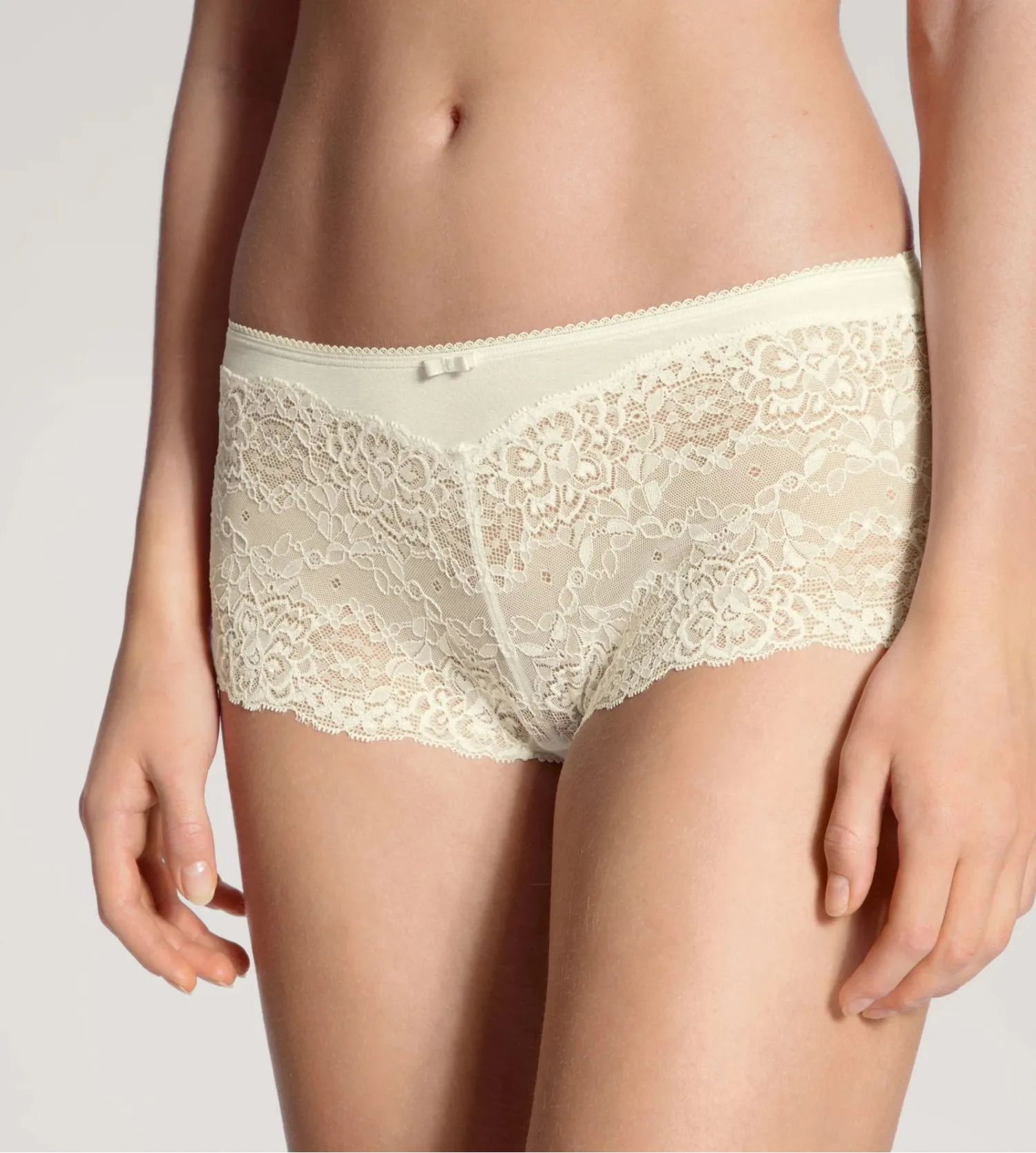 Boxer en dentelle Sweet Secrets IVOIRE 911 - Calida | Lingerie Sipp