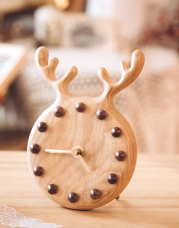 Nordic Solid Wood Vintage Simple Clock