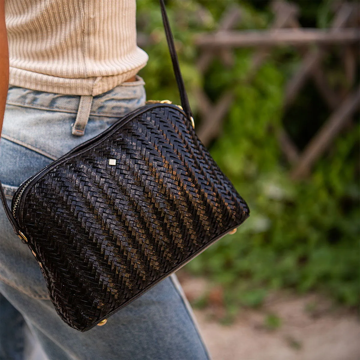 Mia Vegetable Leather Crossbody Handbag - Les Raffineurs