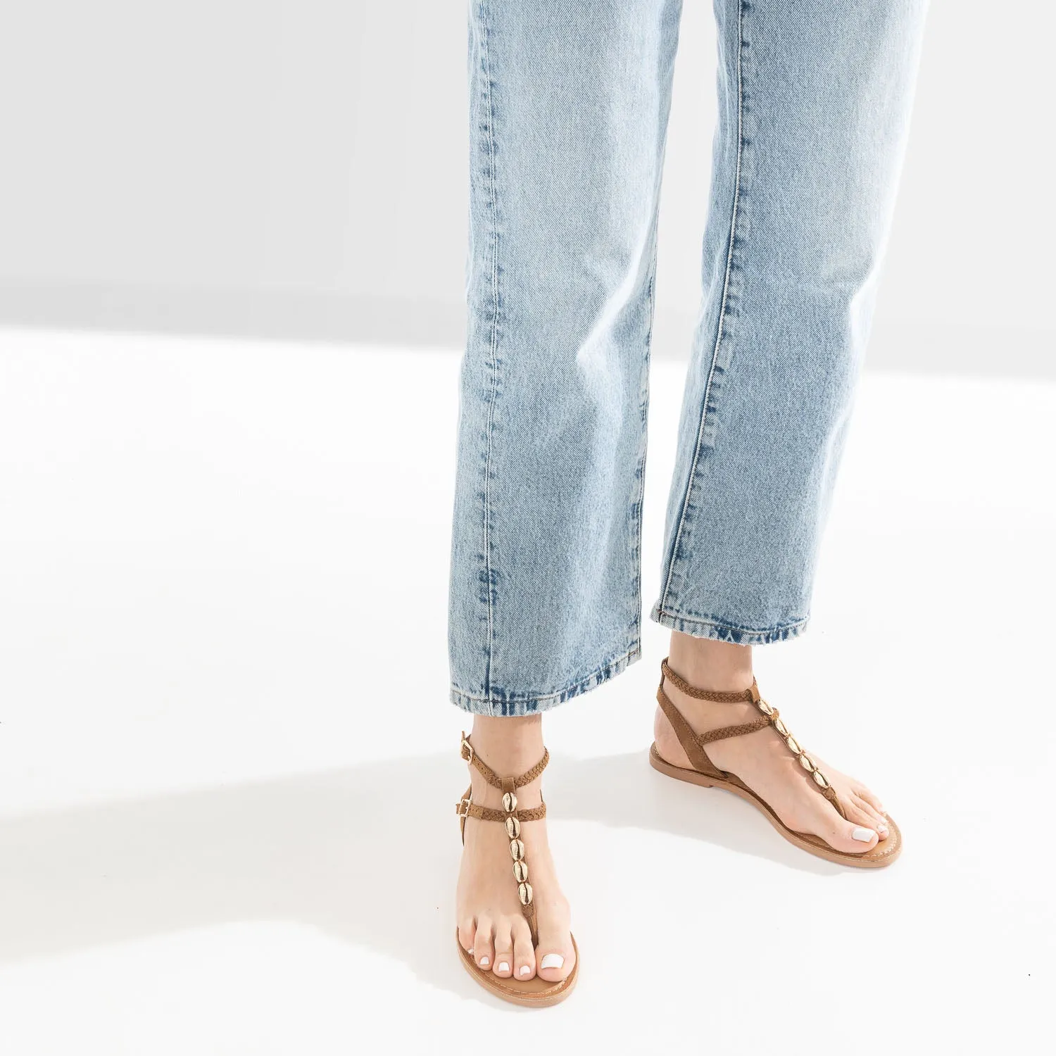 ERAM - Sandales Femme en cuir velours marron avec coquillages