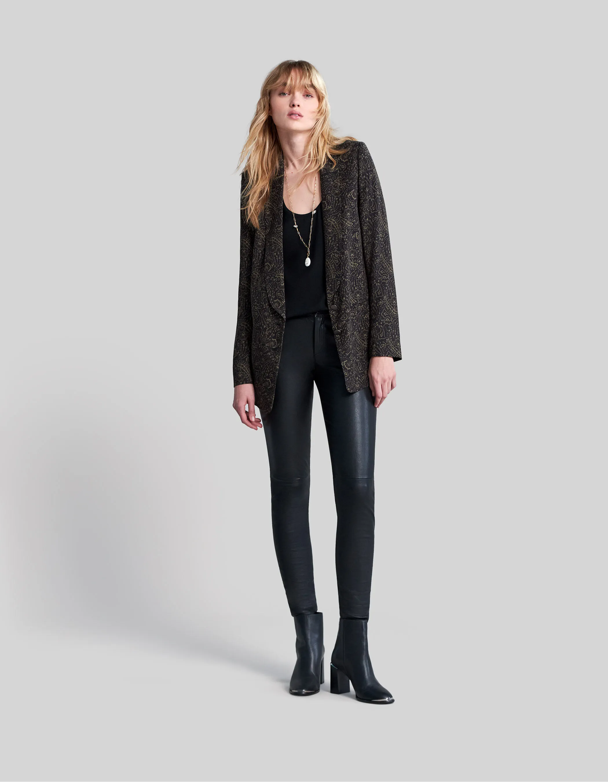 LENZING™ ECOVERO™ Femme Floral Cashmere Khaki Jacket